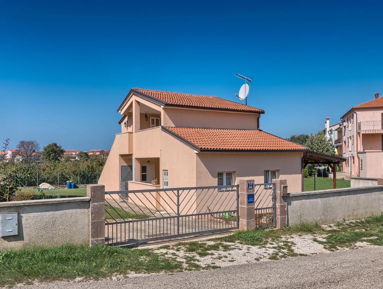 Jendrusa Apartment Фажана Экстерьер фото